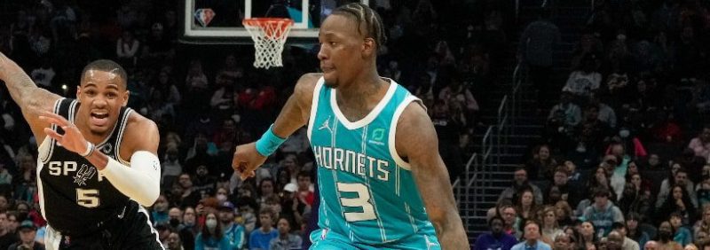 黄蜂队对阵开拓者队,NBA同场竞技的赔率、选择和预测（周一）