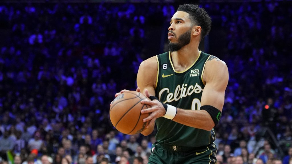 今天的NBA球员得分,杰森-塔图姆和布兰登-英格拉姆是热门人选之一（2月27日）