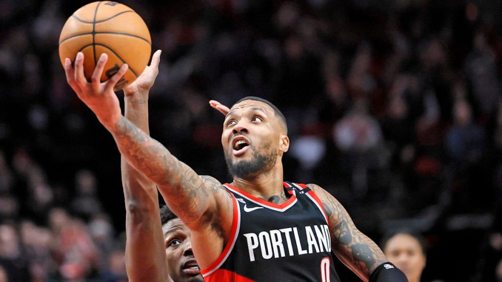 达米安-利拉德正悄然成为NBA历史上最伟大的得分手之一