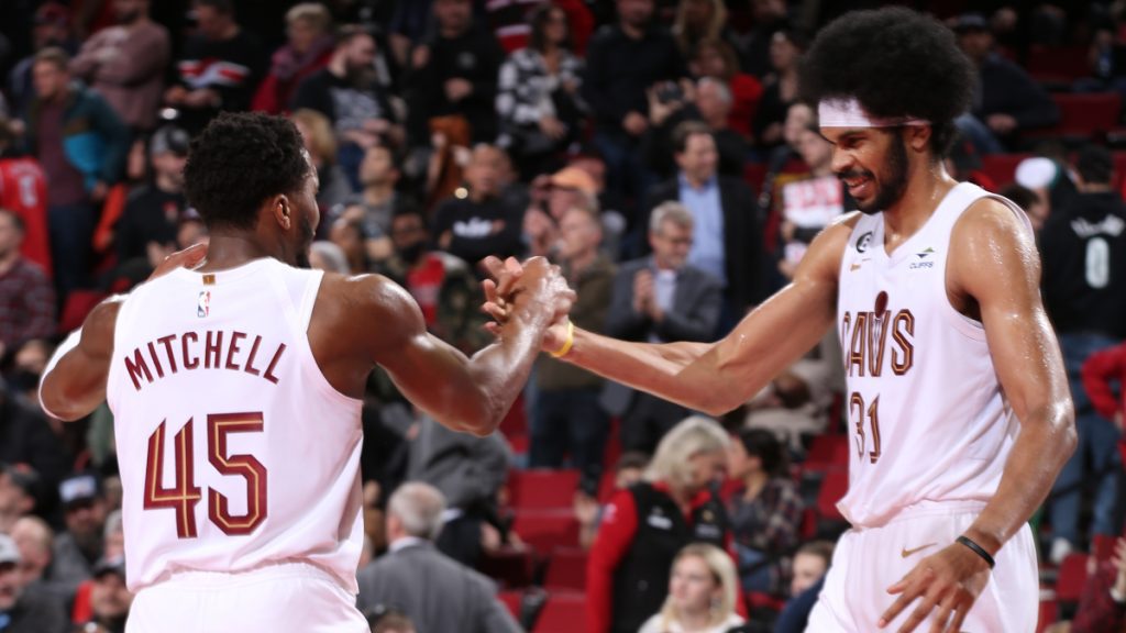 NBA第一篮子得分推荐,多诺万-米切尔和贾里特-阿伦在马刺对阵骑士的比赛中下注