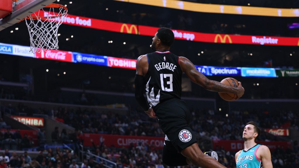 快船队对雄鹿队的赔率、选择、预测|NBA投注分析（2月2日)