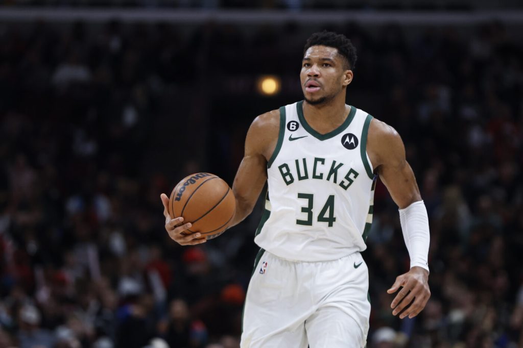 揭幕战：雄鹿vs凯尔特人 - NBA预测与赔率